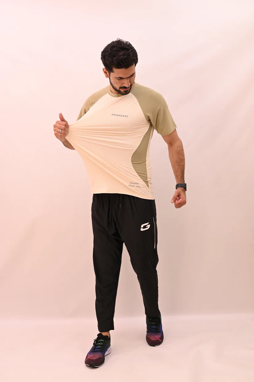 AEROMESH PANEL TEE – Sandstone Beige