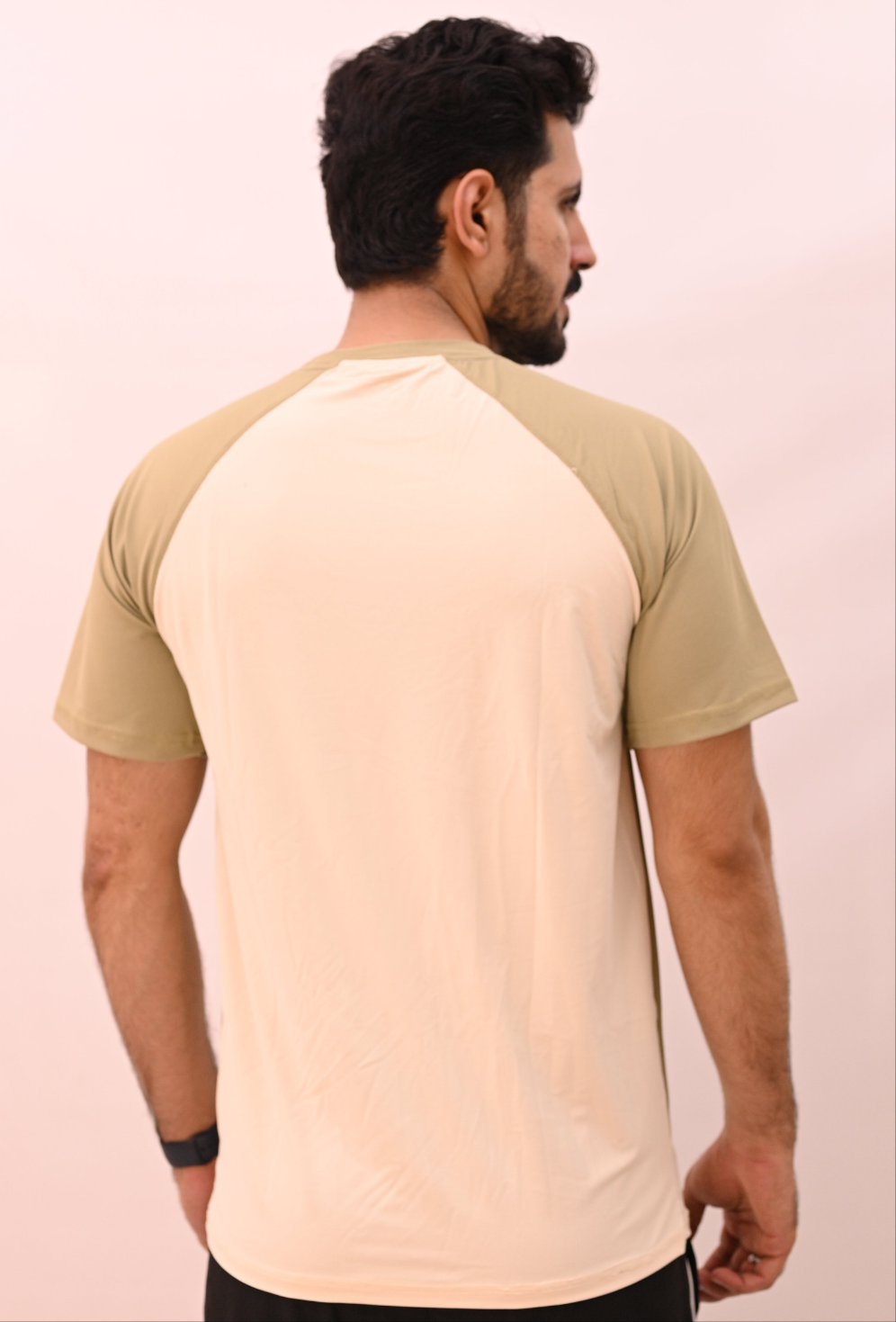 AEROMESH PANEL TEE – Sandstone Beige